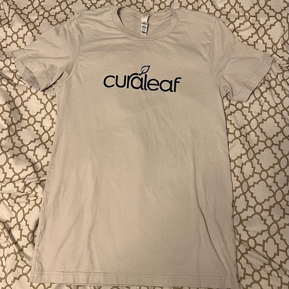 Curaleaf t-shirt